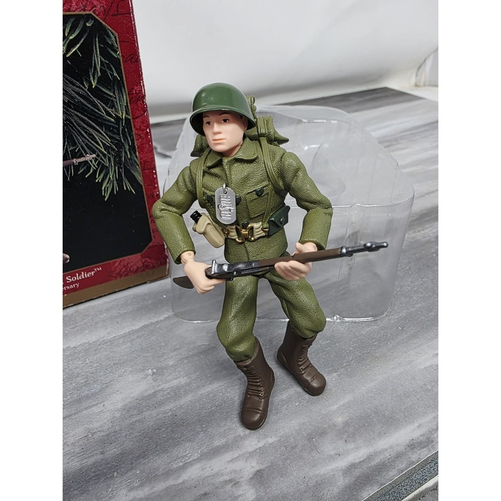 1999 Hallmark Keepsake Ornament G.I. Joe Action Soldier 35th Anniversary - Picture 3 of 8